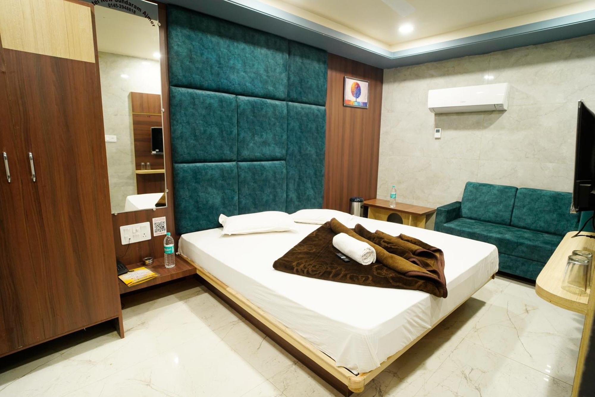 Hotel New Sundaram 150 Mtrs From Dargah Ajmer Exterior foto